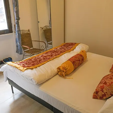 Lario 호텔